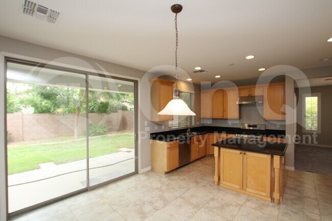 19134 E Lark Dr Queen Creek, AZ 85142 photo 4