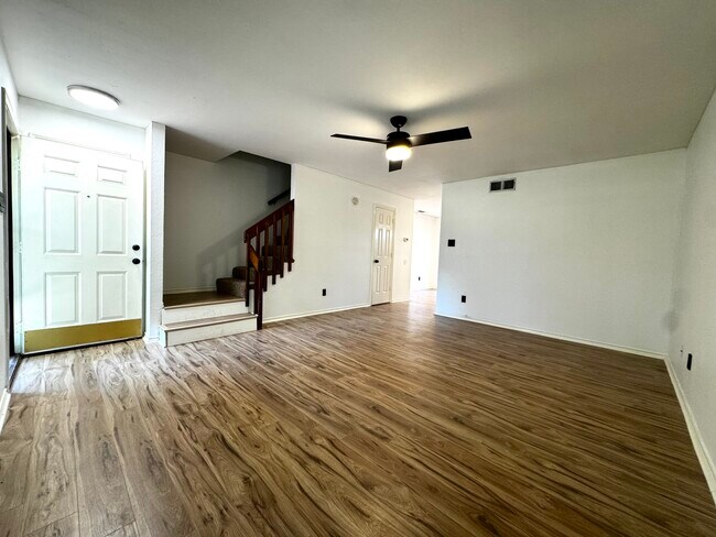 2058 Owasso Street, Fort Worth, TX 76107 photo 4