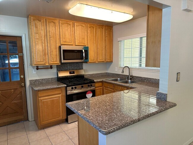 707 Henrietta Avenue, Sunnyvale, CA 94086 photo 4