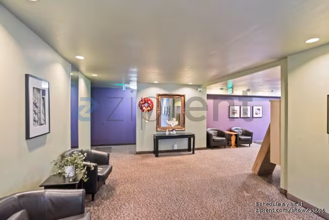 407 Orange St photo 3