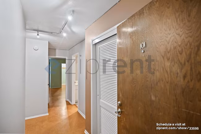 407 Orange St photo 5