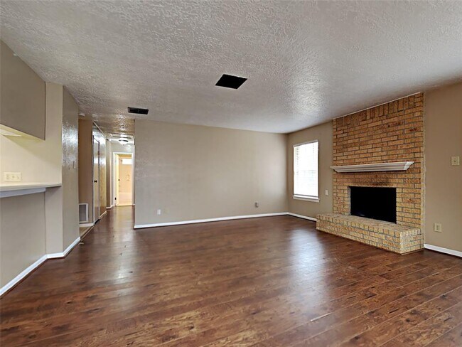 7309 Rock Garden Trail, Fort Worth, TX 76123 photo 2