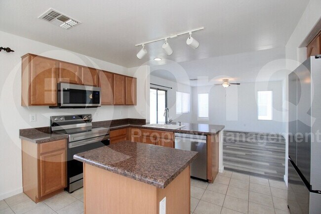 40328 W Sanders Way Maricopa, AZ 85138 photo 3