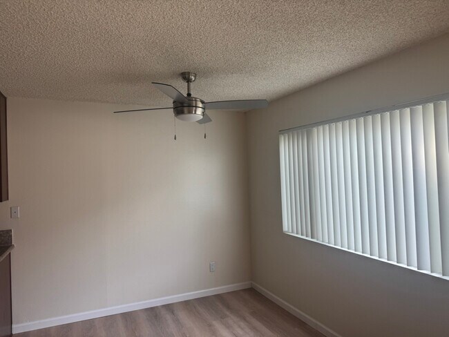 986 5th Ave Chula Vista, CA 91911 photo 3