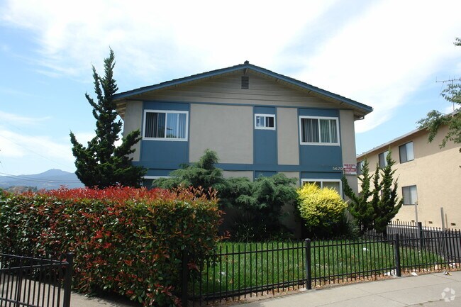 5670 Hoffman Court, San Jose, CA 95118 photo 3