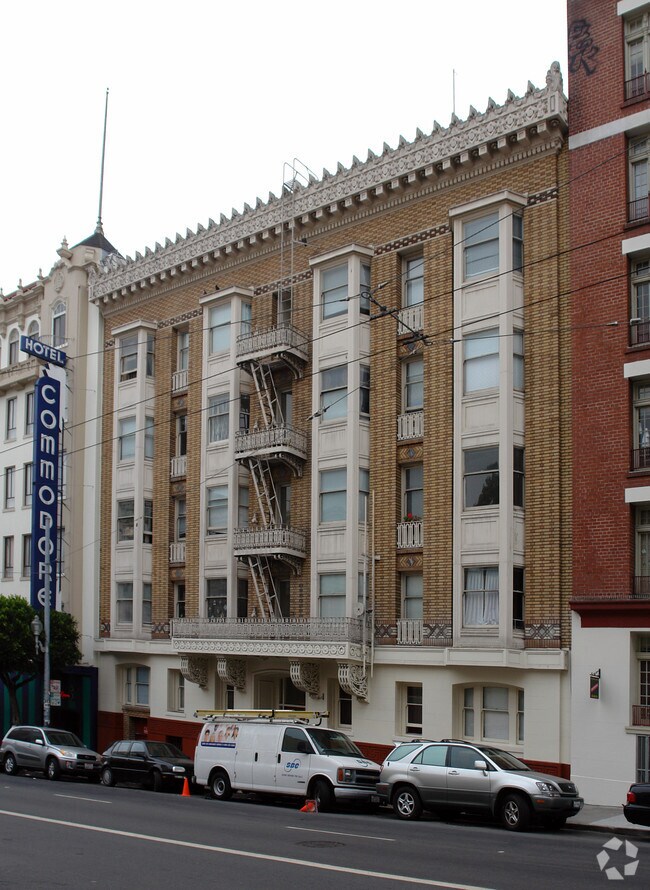 Buckingham Apartments photo 3