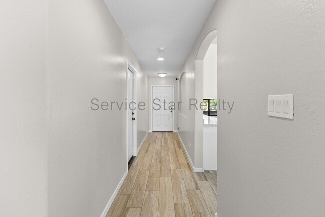 7718 S 48th Ln Phoenix, AZ 85339 photo 4