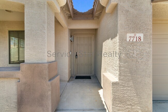 7718 S 48th Ln Phoenix, AZ 85339 photo 3