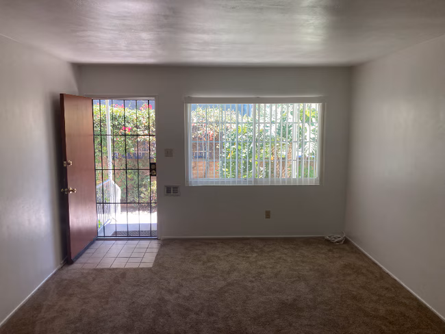 4423-4429 Hamilton St San Diego, CA 92116 photo 5