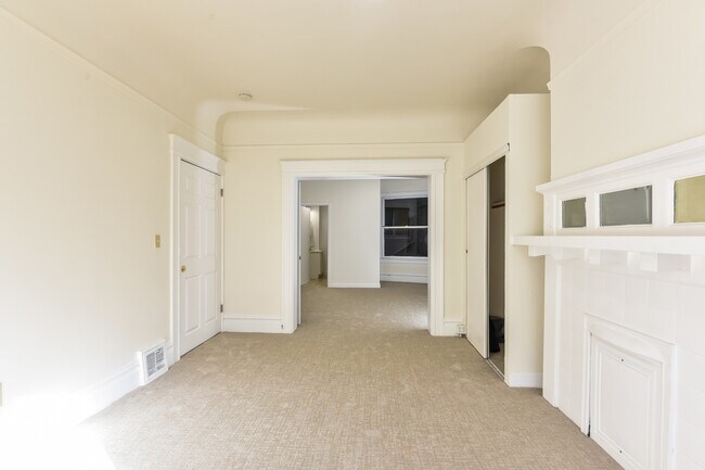 1024 Bush St San Francisco, CA 94109 photo 2