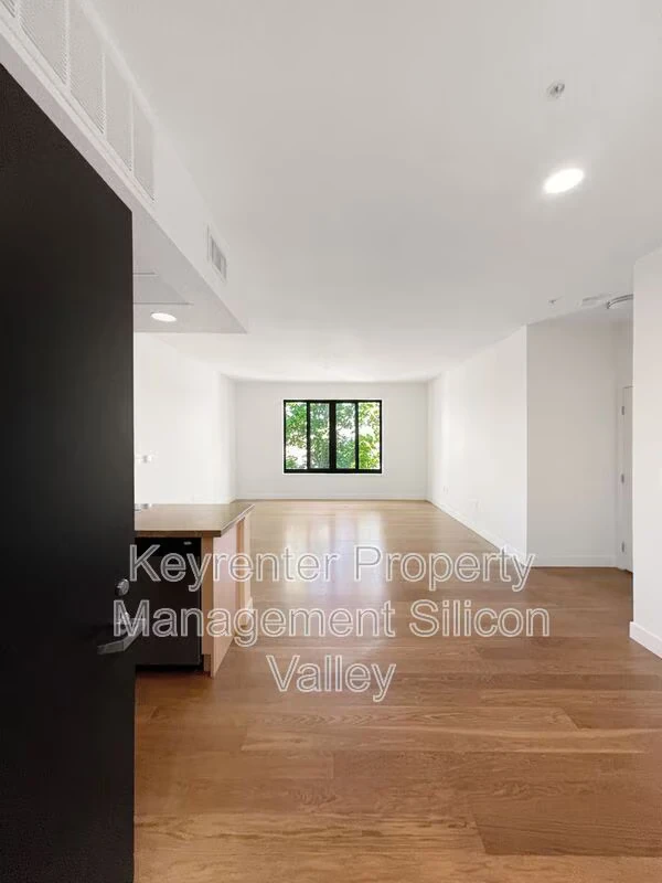 88 Bush St San Jose, CA 95126 photo 3