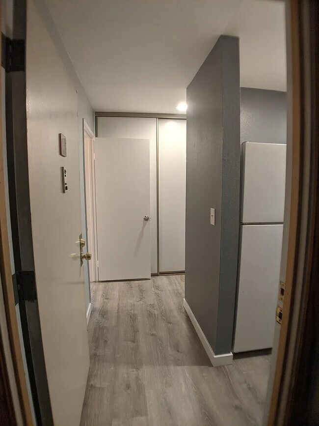 1605 Hotel Cir S San Diego, CA 92108 photo 2