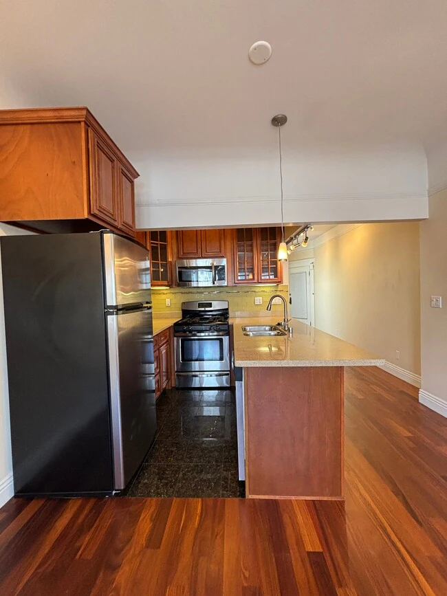 622-624 Shrader St San Francisco, CA 94117 photo 2