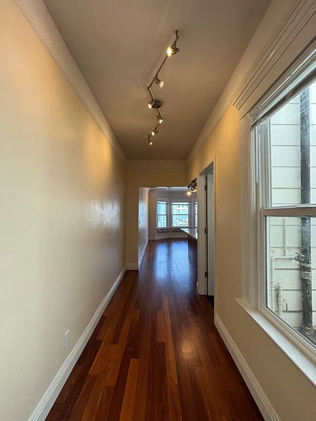 622-624 Shrader St San Francisco, CA 94117 photo 4