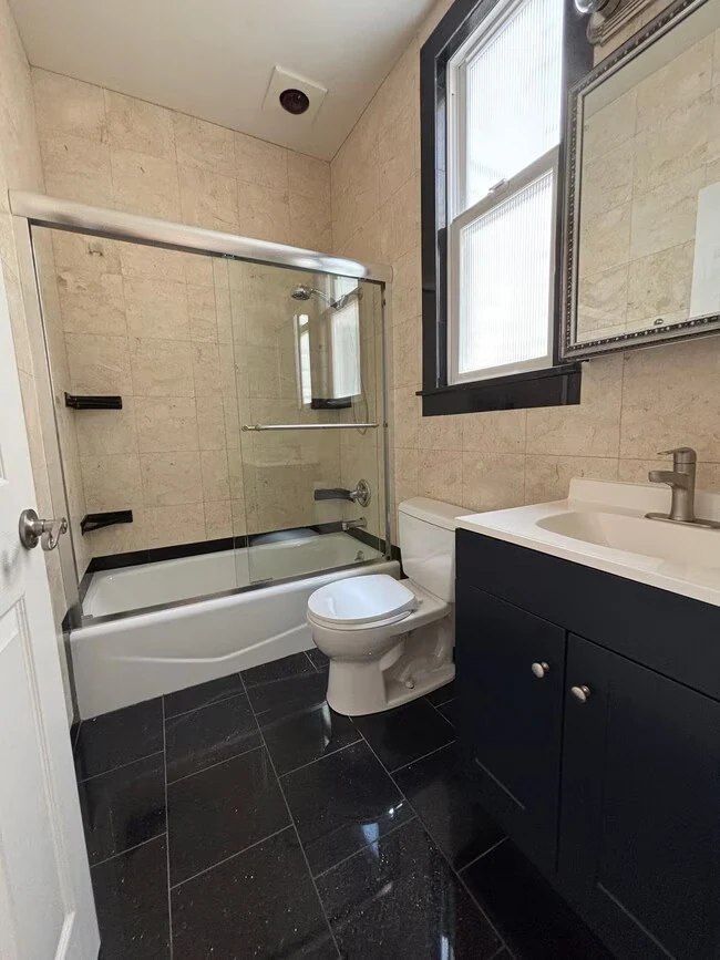 622-624 Shrader St San Francisco, CA 94117 photo 5