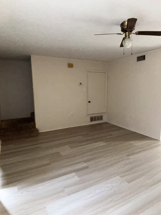 402 S 2nd St Copperas Cove, TX 76522 photo 4