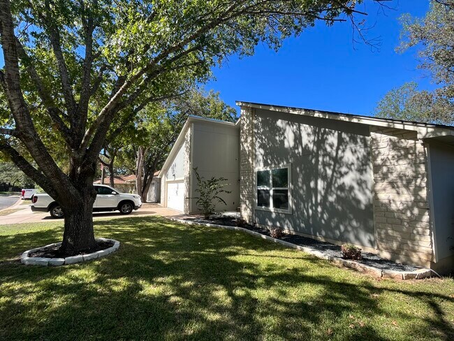 2706 Hopewell Court, Leander, TX 78641 photo 2