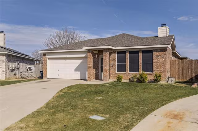 1117 Mckavett Drive, Fort Worth, TX 76140 photo 2
