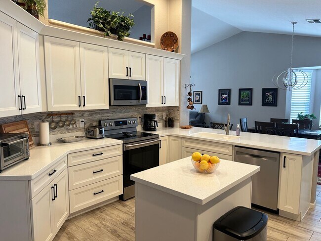Furnsihed Vacation Rental Sun Lakes photo 4