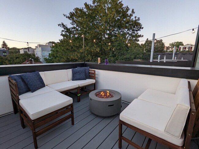 509 10th Ave E Seattle, WA 98102 photo 3