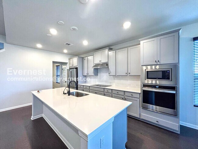 102 Santo Spirit Road Hutto, TX 78634 photo 3