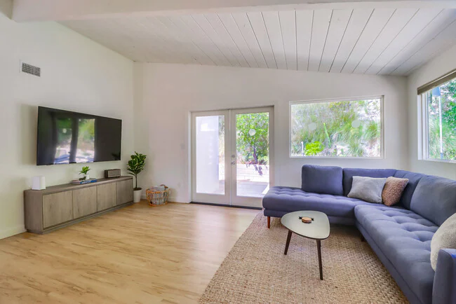 4942 Baja Ct San Diego, CA 92115 photo 2
