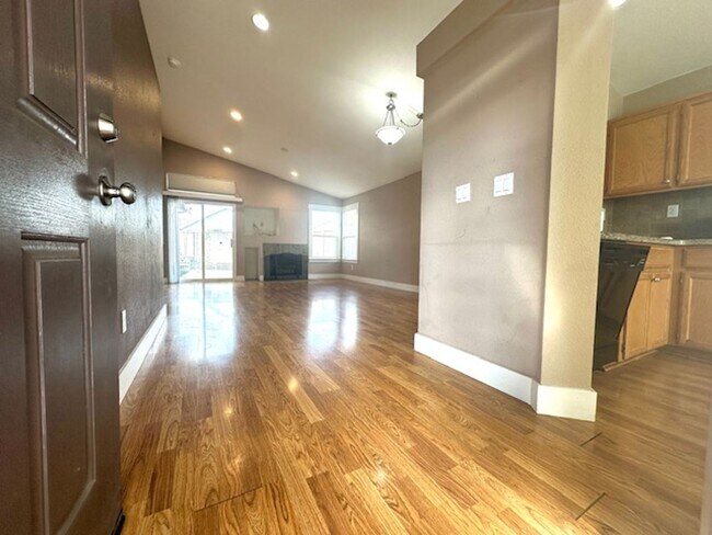 3055 Browning Court, Brentwood, CA 94513 photo 2