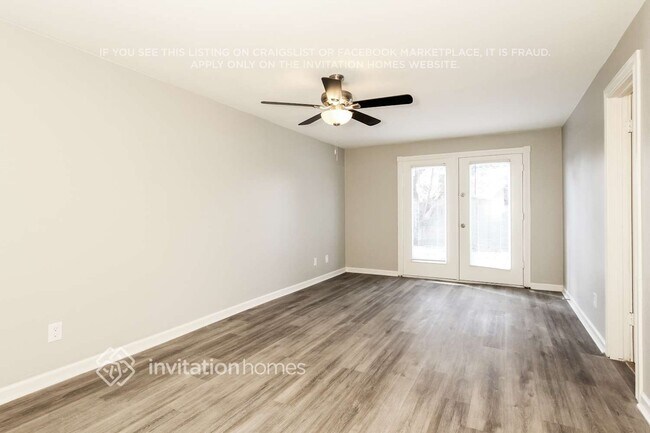 4512 N 81st Dr Phoenix, AZ 85033 photo 5