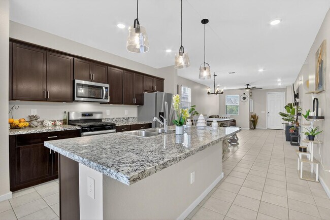 19090 N Silver Dog Way Maricopa, AZ 85138 photo 5