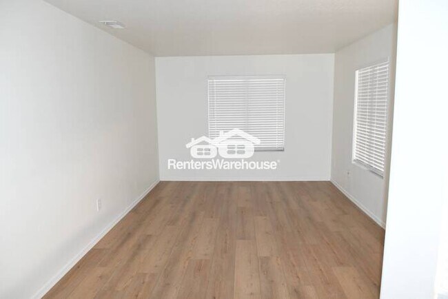 10426 W Oregon Ave Glendale, AZ 85307 photo 5