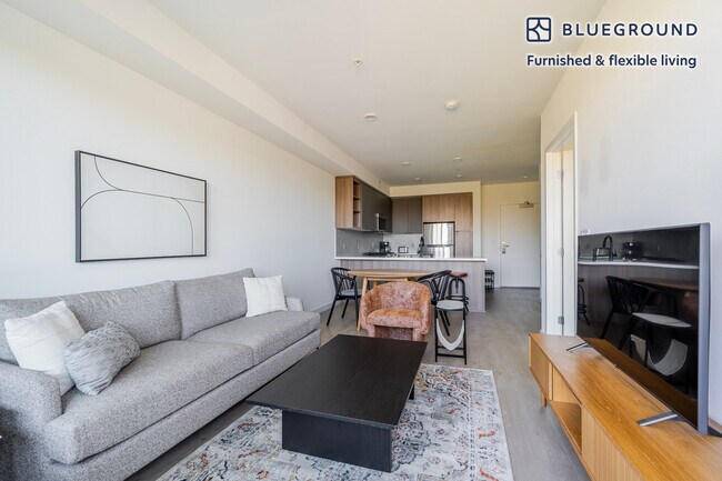310 Del Sol Dr San Diego, CA 92108 photo 3