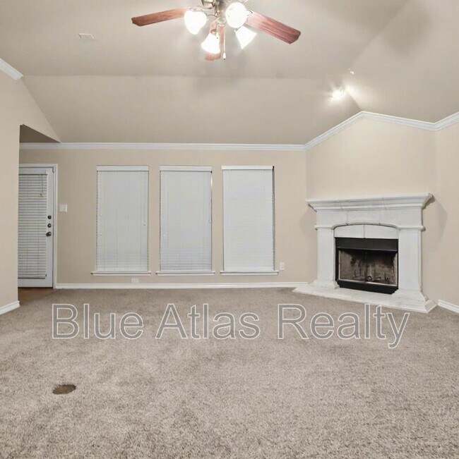 6164 Texas Shiner Dr Fort Worth, TX 76179 photo 2