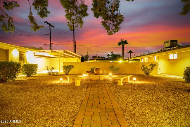 6242 N 12th Pl Phoenix, AZ 85014 photo 3
