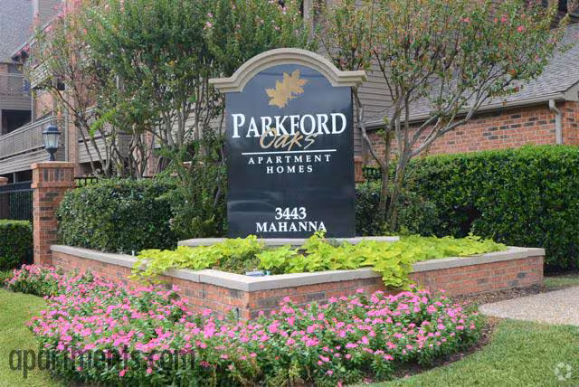 Parkford Oaks photo 2