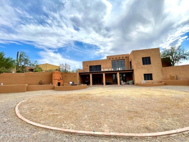 39002 N School House Rd Cave Creek, AZ 85331 photo 3