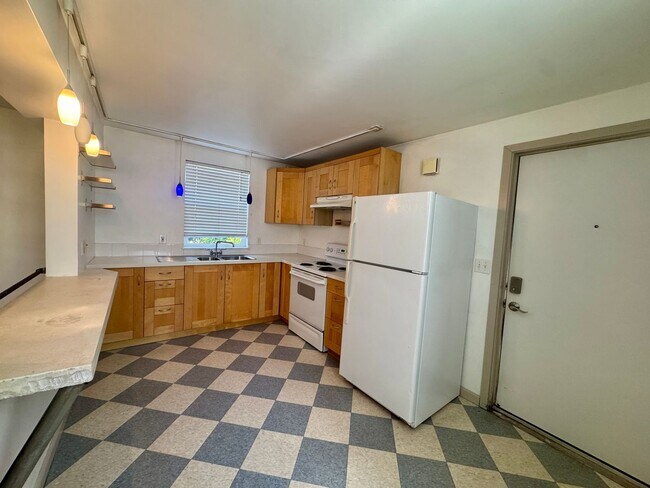 1137 N 85th St Seattle, WA 98103 photo 5