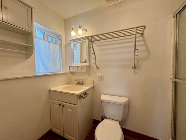 1137 N 85th St Seattle, WA 98103 photo 2