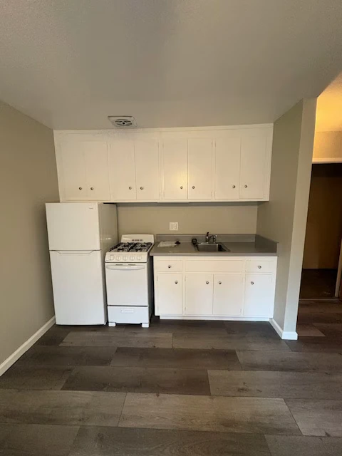 5499 Claremont Ave Oakland, CA 94618 photo 3