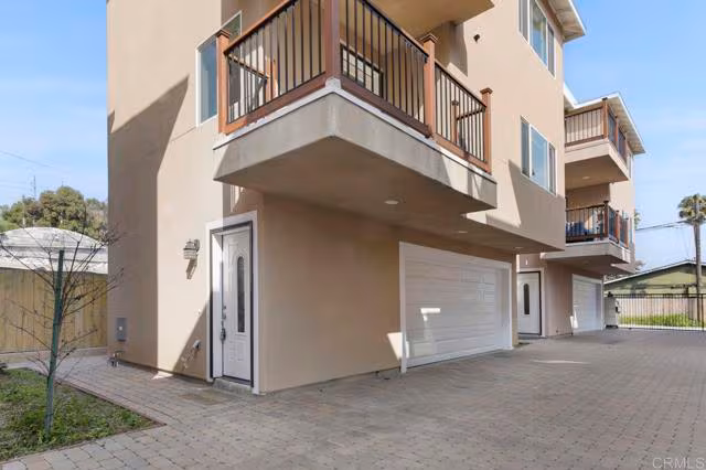 3258 Imperial Ave San Diego, CA 92102 photo 2