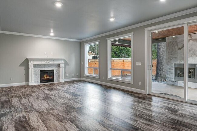 12206 Densmore Avenue North, Seattle, WA 98133 photo 3