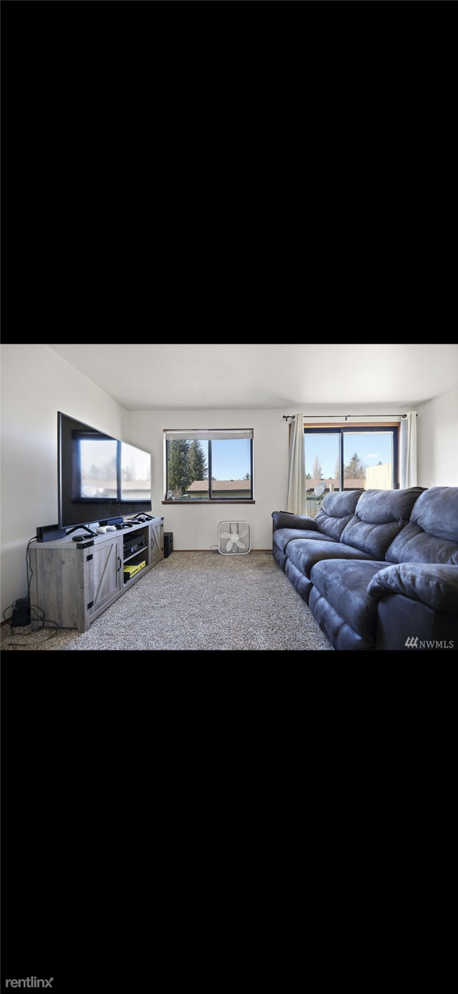 311 Date St Sultan, WA 98294 photo 5