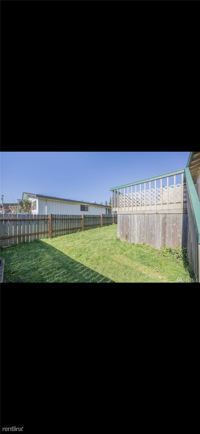 311 Date St Sultan, WA 98294 photo 2