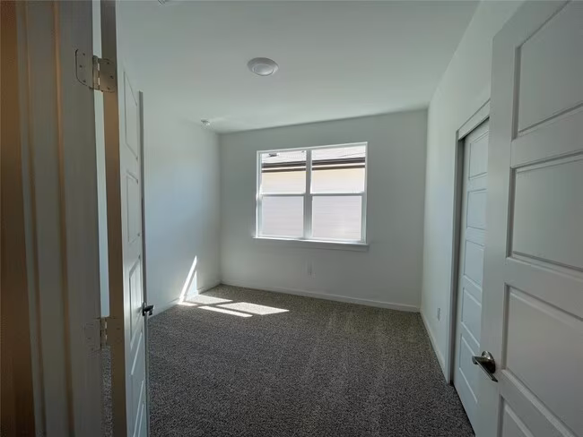 2924 Egan Dr Pflugerville, TX 78660 photo 5