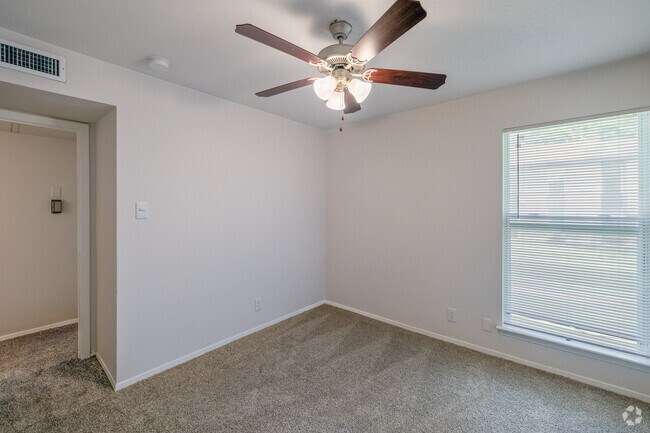 Spring Valley Apartments photo 4