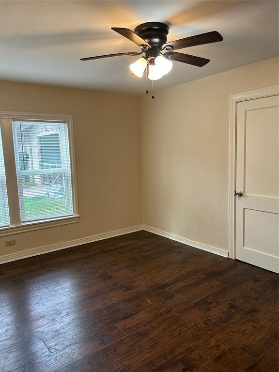 424 McCollum Dr Huntsville, TX 77340 photo 3