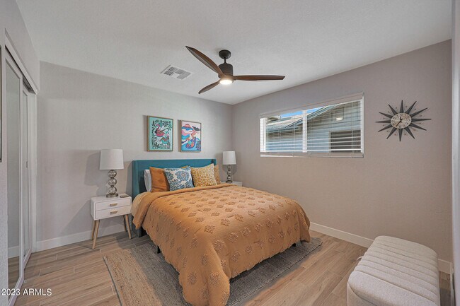 8426 E Plaza Ave Scottsdale, AZ 85250 photo 2