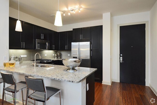 3099 Yorktown Street, Houston, TX 77056 photo 3
