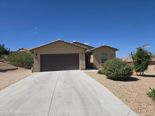 40 W Cottonwood Ln Wickenburg, AZ 85390 photo 2