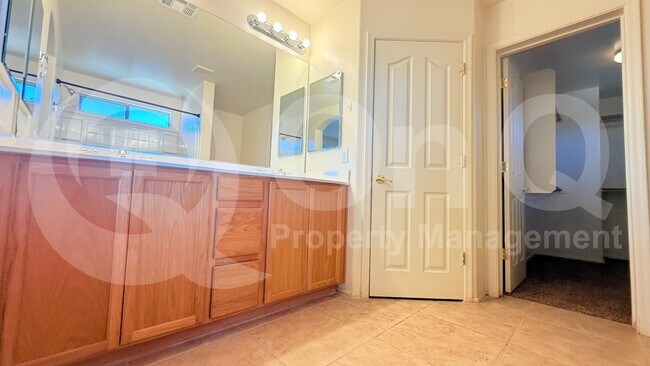 6458 W Blue Sky Dr Phoenix, AZ 85083 photo 4