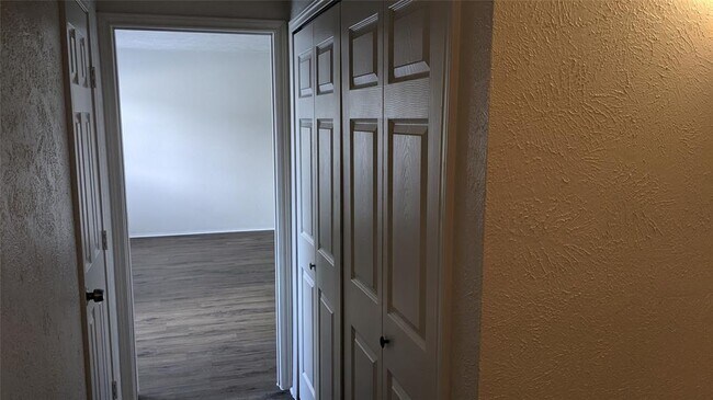 4020 Blue Flag Lane, Fort Worth, TX 76137 photo 2